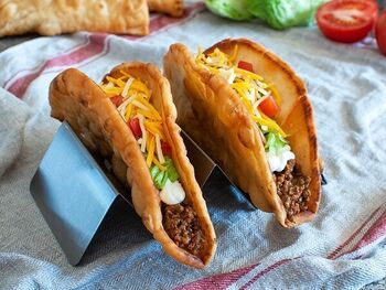 Taco Bell Chalupa Supreme copycat recipe by Todd Wilbur