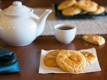 Twin Dragon Almond Cookies copycat recipe by Todd Wilbur