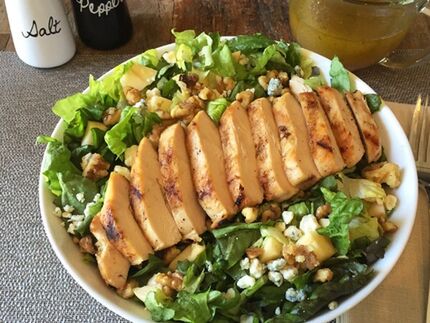 Applebee's Apple Walnut Chicken Salad copycat recipe by Todd Wilbur