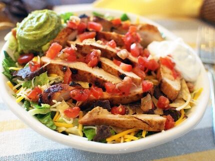 Applebee's Santa Fe Chicken Salad copycat recipe by Todd Wilbur