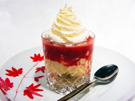Applebee's Strawberry Cheesecake Dessert Shooter copycat recipe by Todd Wilbur
