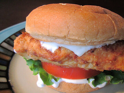 Carl's Jr. Ranch Crispy Chicken Sandwich copycat recipe by Todd Wilbur