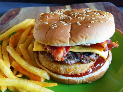 Carl's Jr. Western Bacon Cheeseburger copycat recipe by Todd Wilbur
