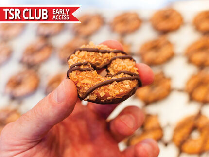 Girl Scout Samoas/Caramel DeLites copycat recipe by Todd Wilbur