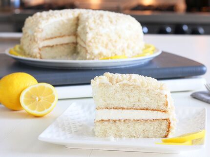 Olive Garden Lemon Cream Cake copycat recipe by Todd Wilbur