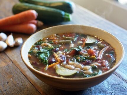 Olive Garden Minestrone Soup copycat recipe by Todd Wilbur