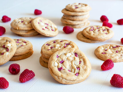 Subway Raspberry Cheesecake Cookies copycat recipe by Todd Wilbur
