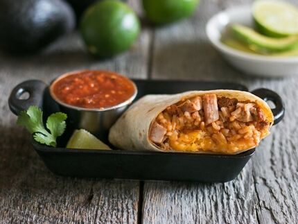 Taco Bell Grilled Chicken Burrito Reduced-Fat copycat recipe by Todd Wilbur