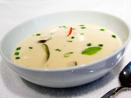 Trader Vic's Tom Ka Gai Soup copycat recipe by Todd Wilbur