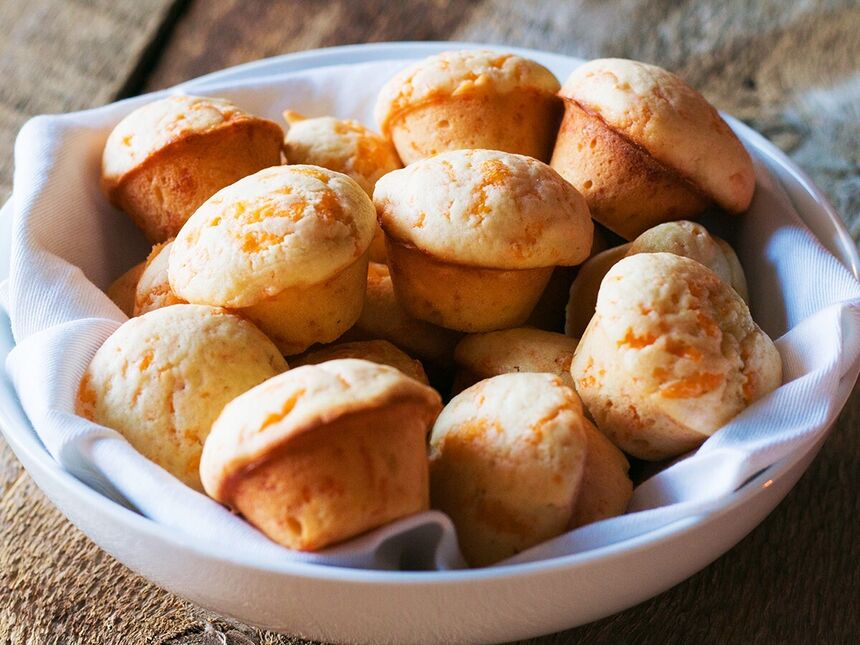 Jim 'N Nick's Barbecue Biscuits Recipe by Todd Wilbur